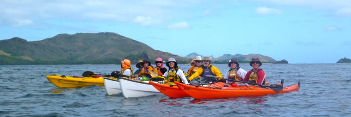 Rafting up on the west side of Nacula Island. Photo by Sandy Robson. 